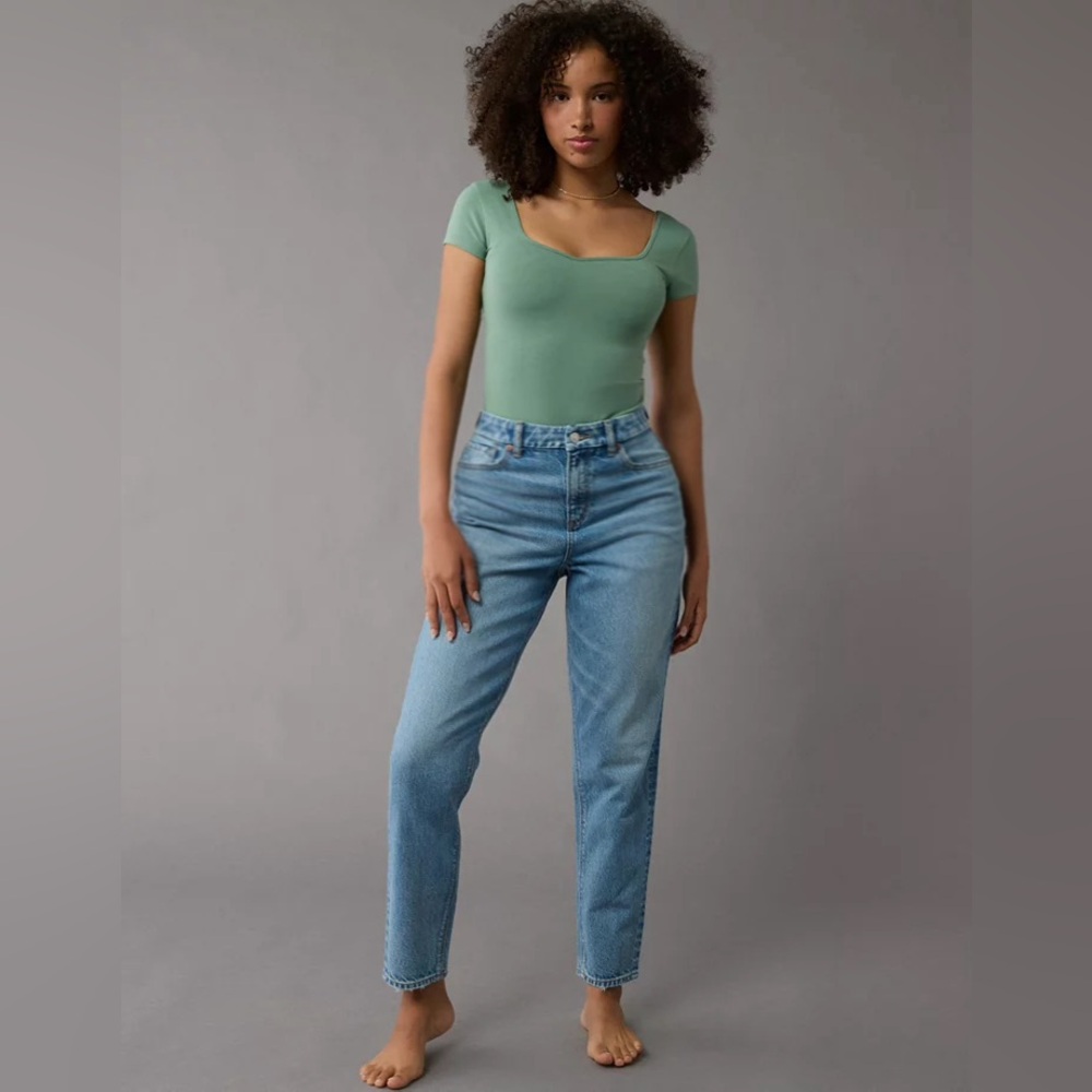 American Eagle Mom Jeans